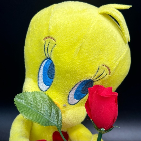 Tweety Bird plush toy from the Looney Tunes franchise - Picture 7 of 14